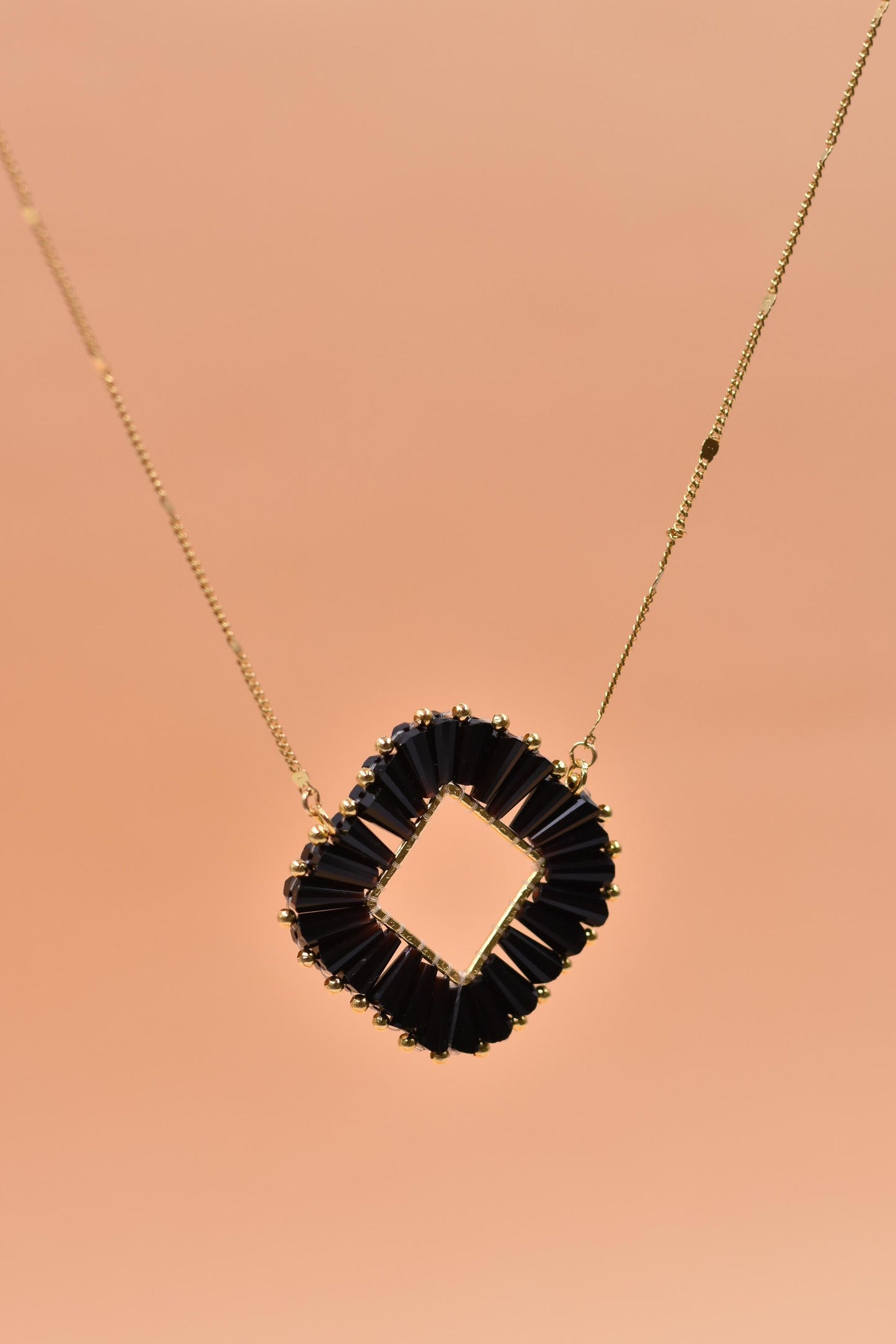 Collier Maya