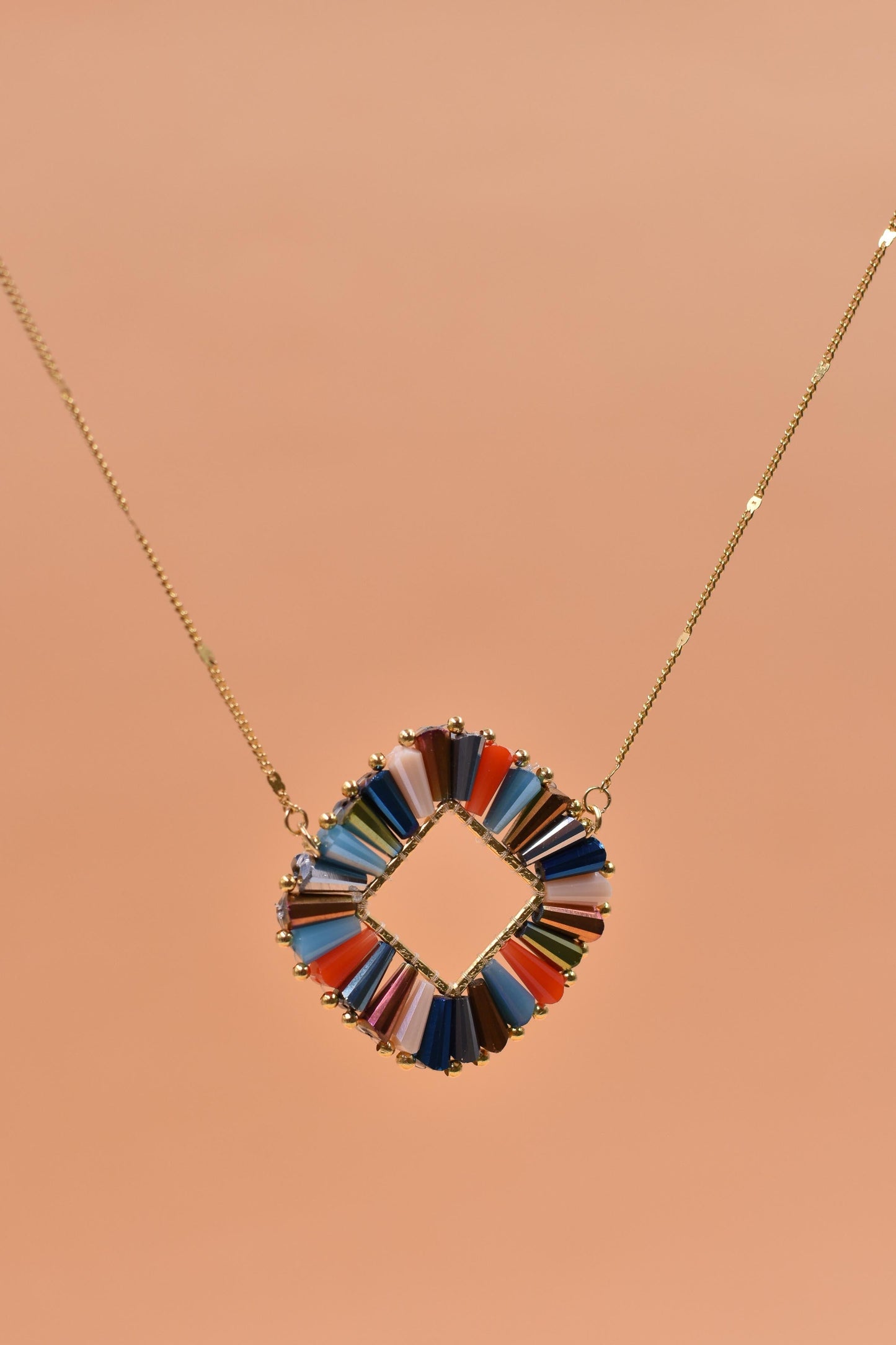 Collier Maya